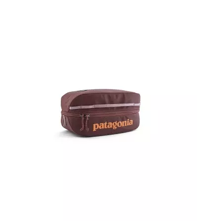 Чантичка Patagonia Black Hole Cube 6L Winter 2025